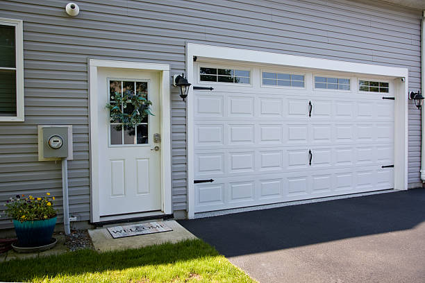 24/7 Emergency Garage Door Panel Replacement experts in Lafayette, IN